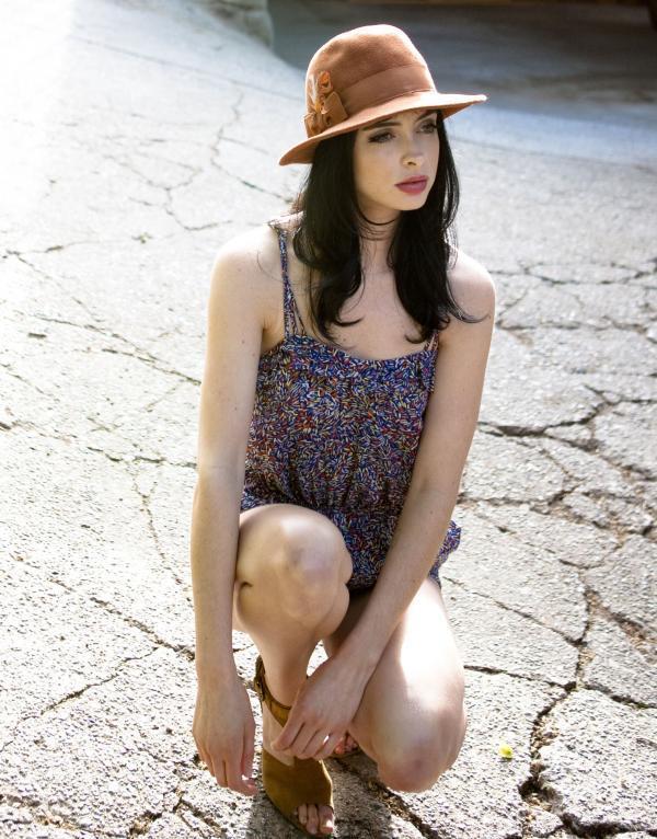 Krysten Ritter Gorgeous Hot Sexy Cleavage